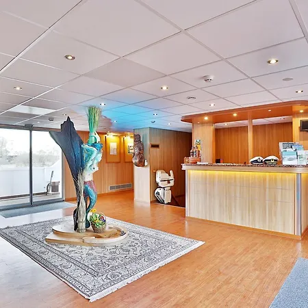 Hotelkabinenschiff Junker Jorg *