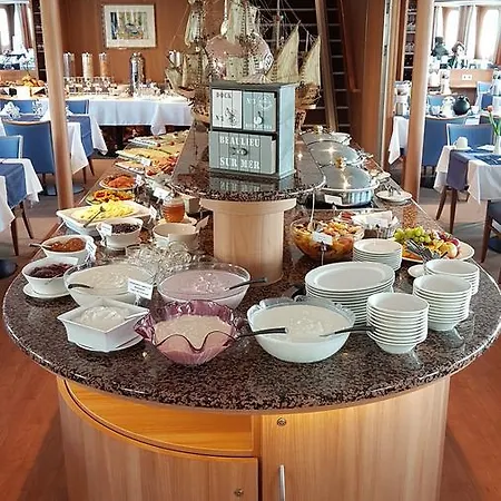 Hotelkabinenschiff Junker Jorg Hotel